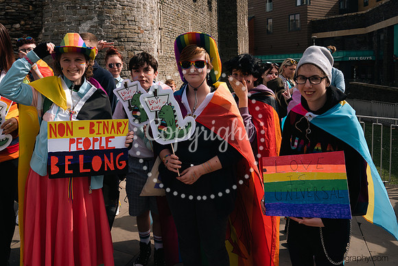 PRIDE2022-33