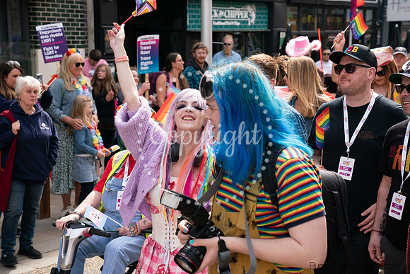 PRIDE2022-140