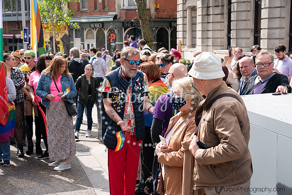 PRIDE2022-82