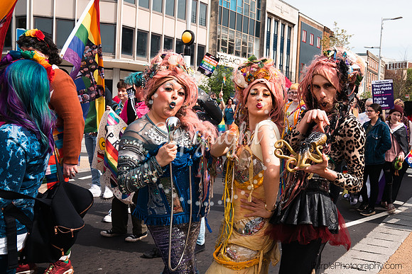 PRIDE2022-359