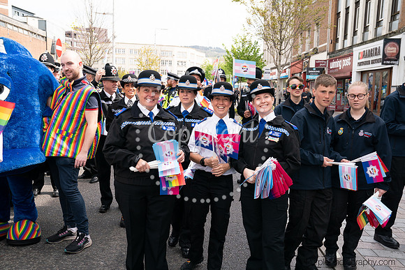 PRIDE2022-352