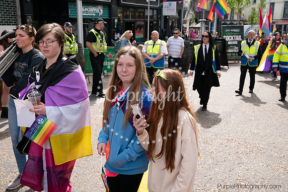 PRIDE2022-302